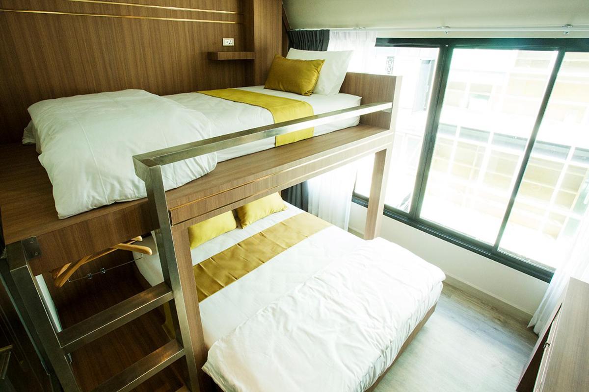 Ghee Gelato House Bed & Breakfast Bangkok Eksteriør bilde