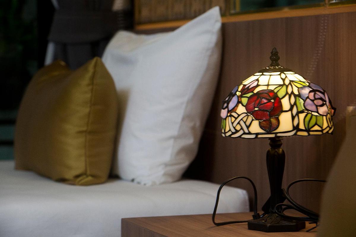 Ghee Gelato House Bed & Breakfast Bangkok Eksteriør bilde