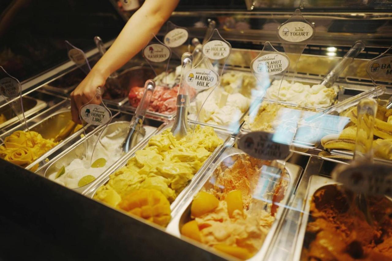 Ghee Gelato House Bed & Breakfast Bangkok Eksteriør bilde