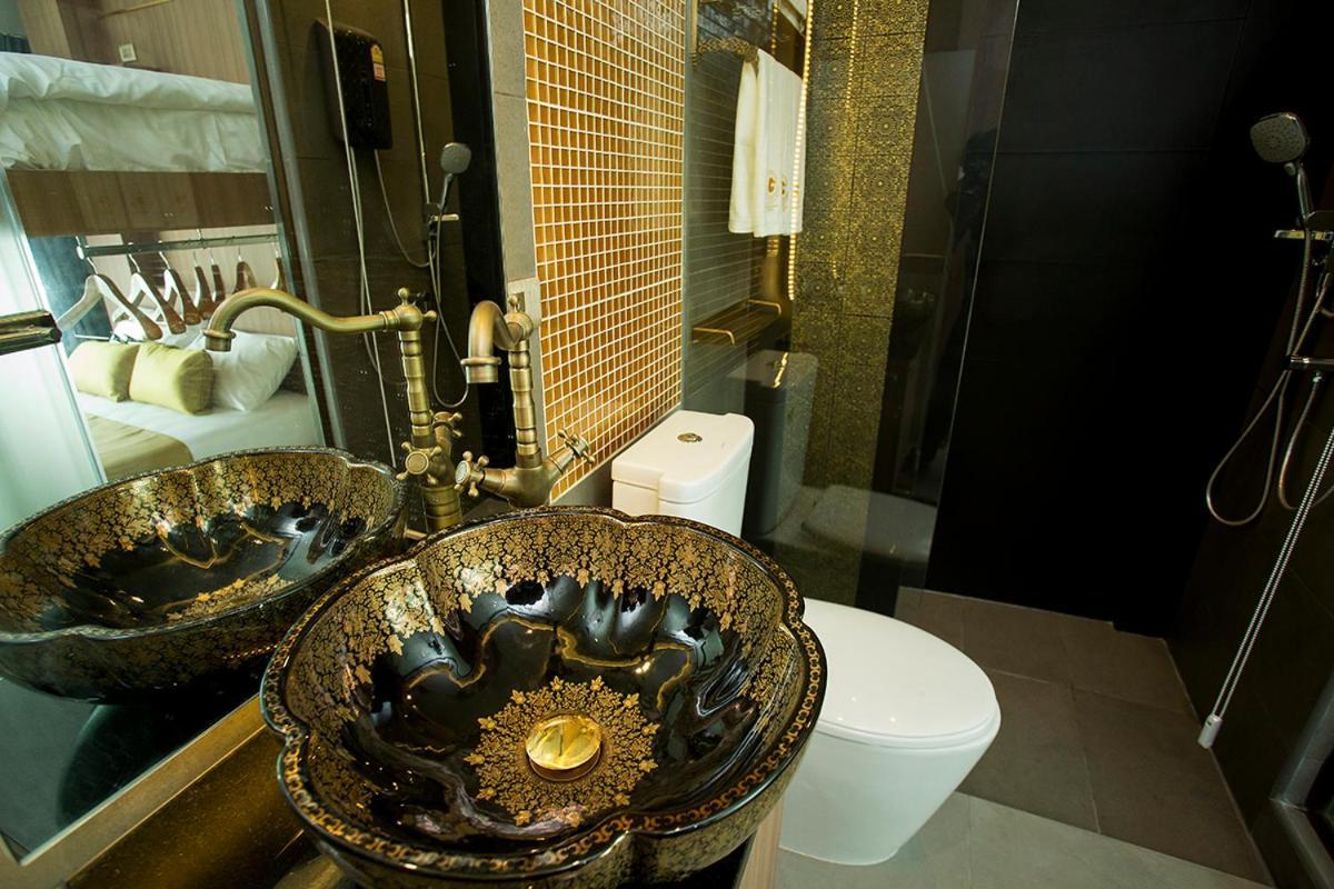 Ghee Gelato House Bed & Breakfast Bangkok Eksteriør bilde